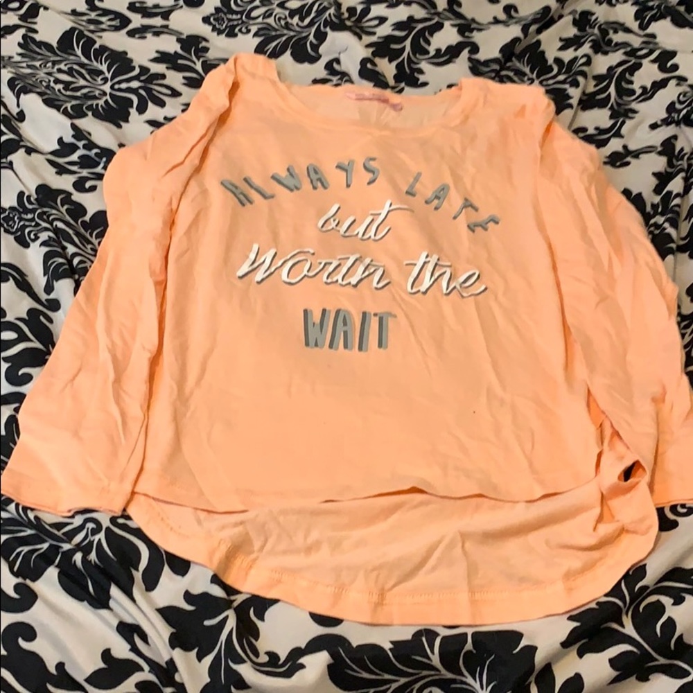 Comfortable, lounge long sleeve